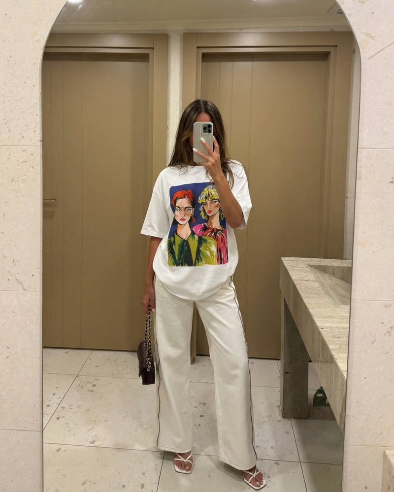 Amelia | graphic tee
