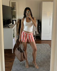 Nina | short shorts