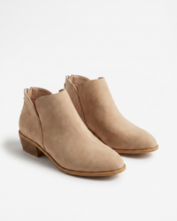 Cordelia | Pointed Toe Ankle Boots