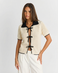Maya | tie front top