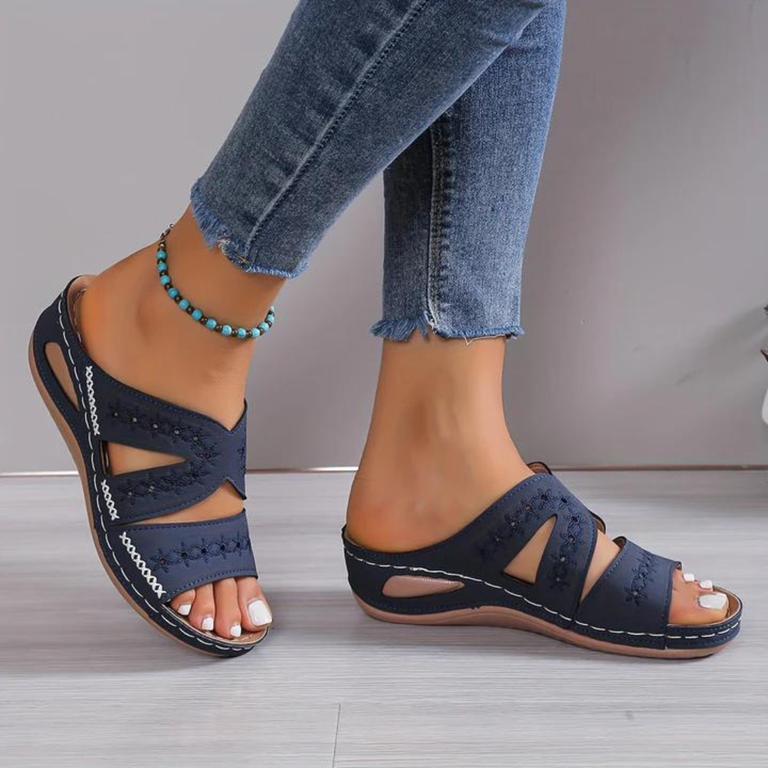 Aveline comfort sandals in Blue