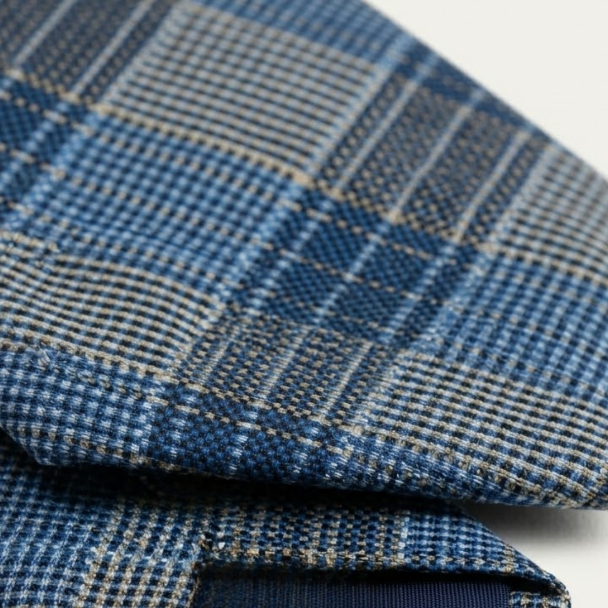 Alexander silk tie pattern