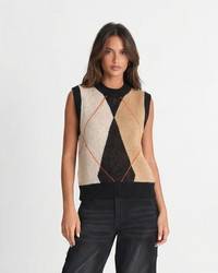 Mia | Knitted Vest Top Argyle Beige Black Sleeveless