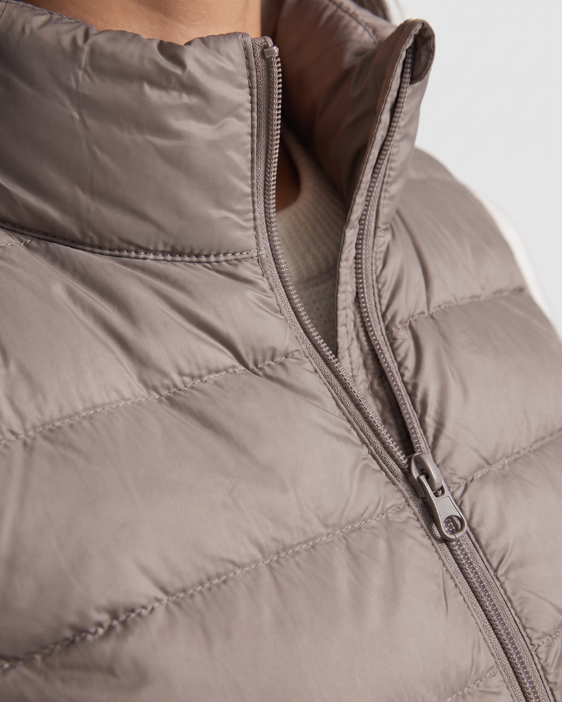 Bronwen | Lightweight Quilted Puffer Vest