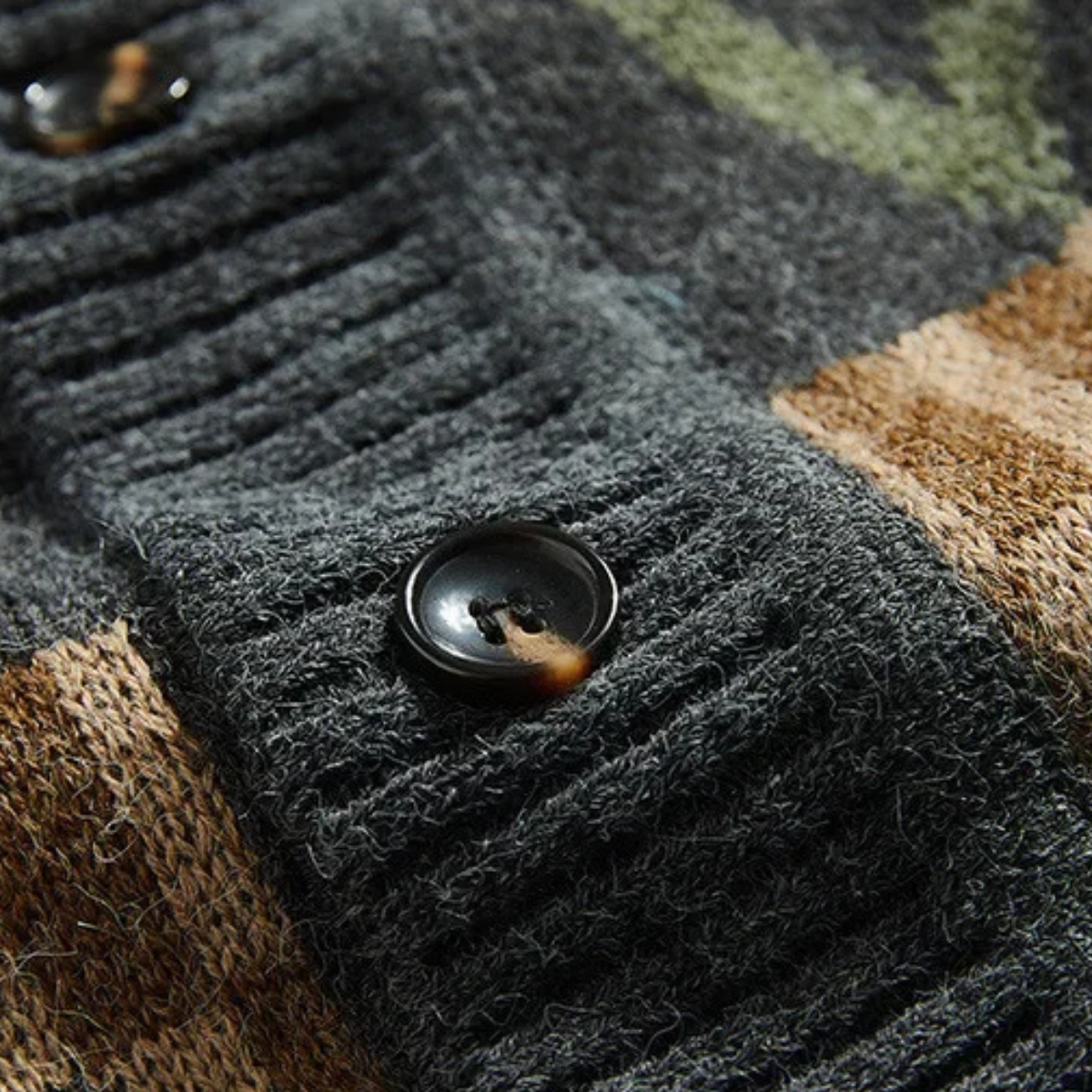 Esmond cardigan styling detail