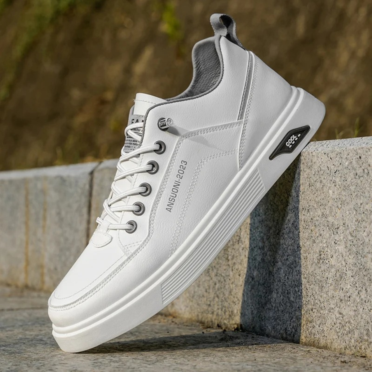 Anthony | Classic Lightweight Lace Up Trainers