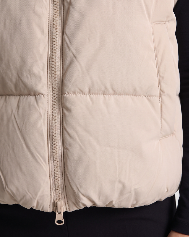 Isadora | Sleeveless Puffer Vest