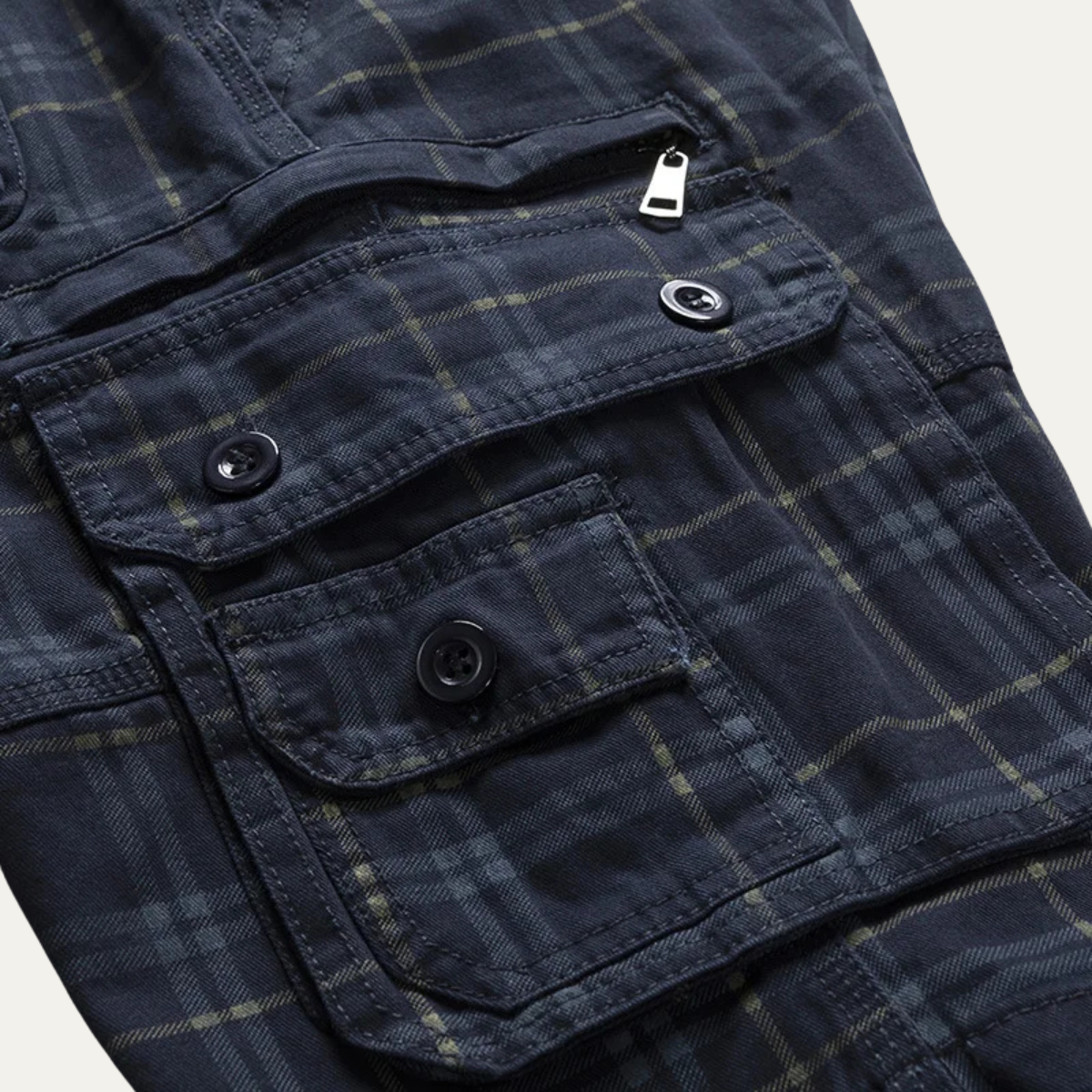 Glenn Plaid Cargo Shorts detail