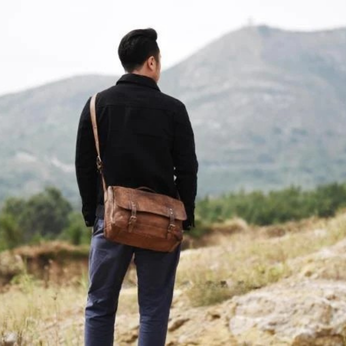 Earl | Vintage Genuine Leather Crossbody Shoulder Bag for Men