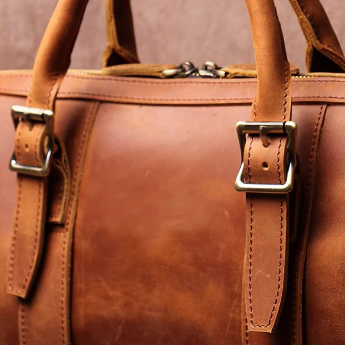 Dwight leather business bag detail