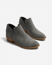 Cordelia | Pointed Toe Ankle Boots