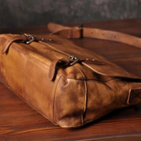 Earl | Vintage Genuine Leather Crossbody Shoulder Bag for Men