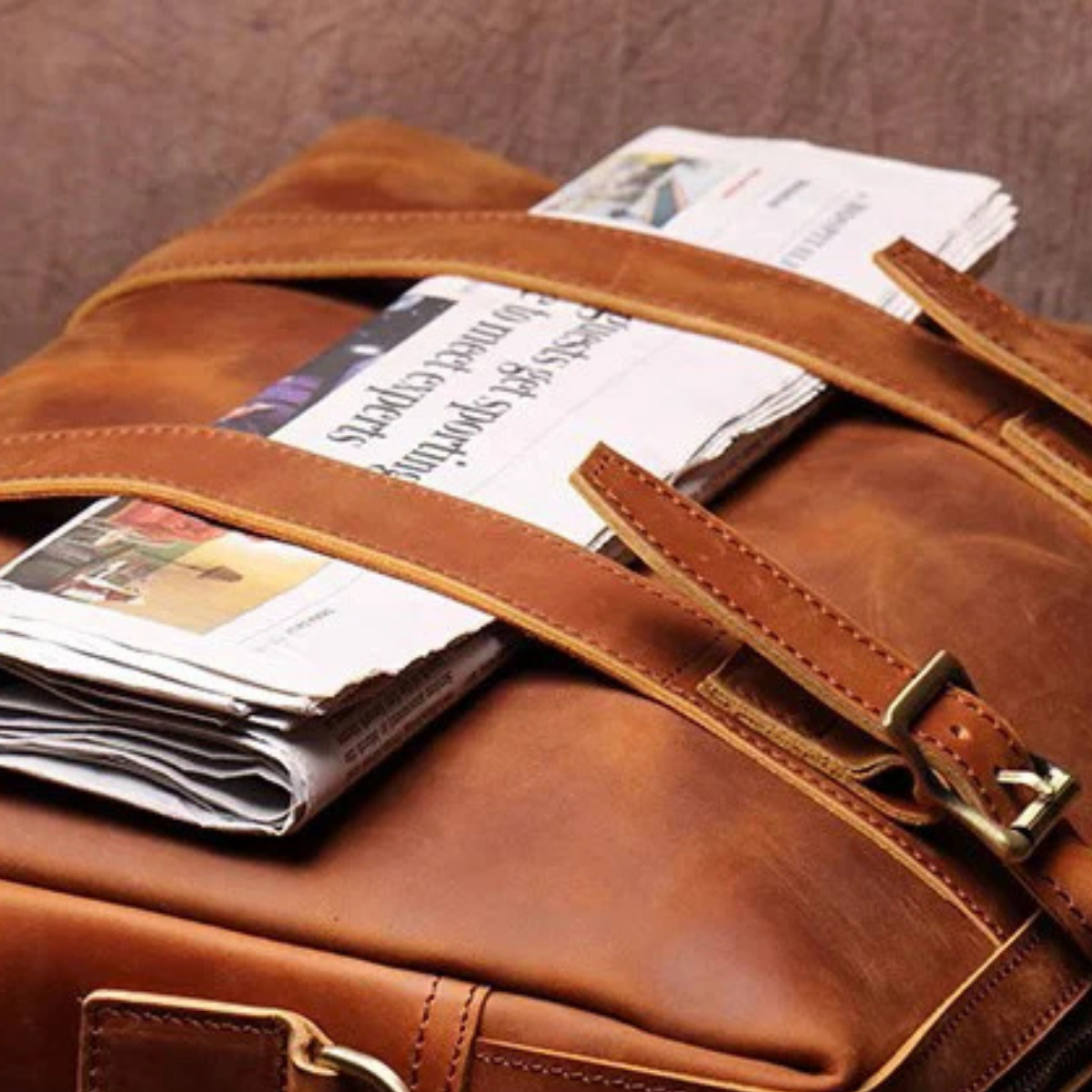Dwight leather business bag detail