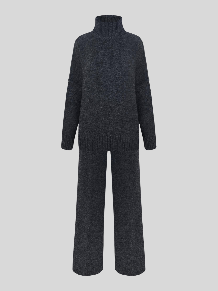 Isabeau oversized two piece set detail view 7
