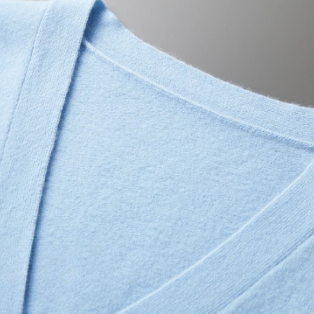 Ivor V-neck cardigan view 13