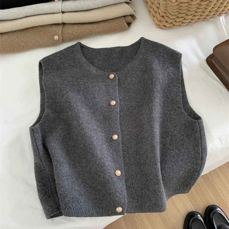Editha | Women's Button Front Sleeveless Vest