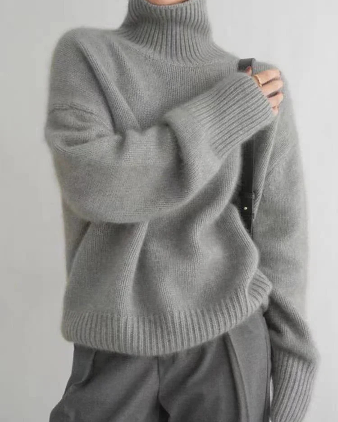 Hesper | Women's Oversized Turtleneck Jumper