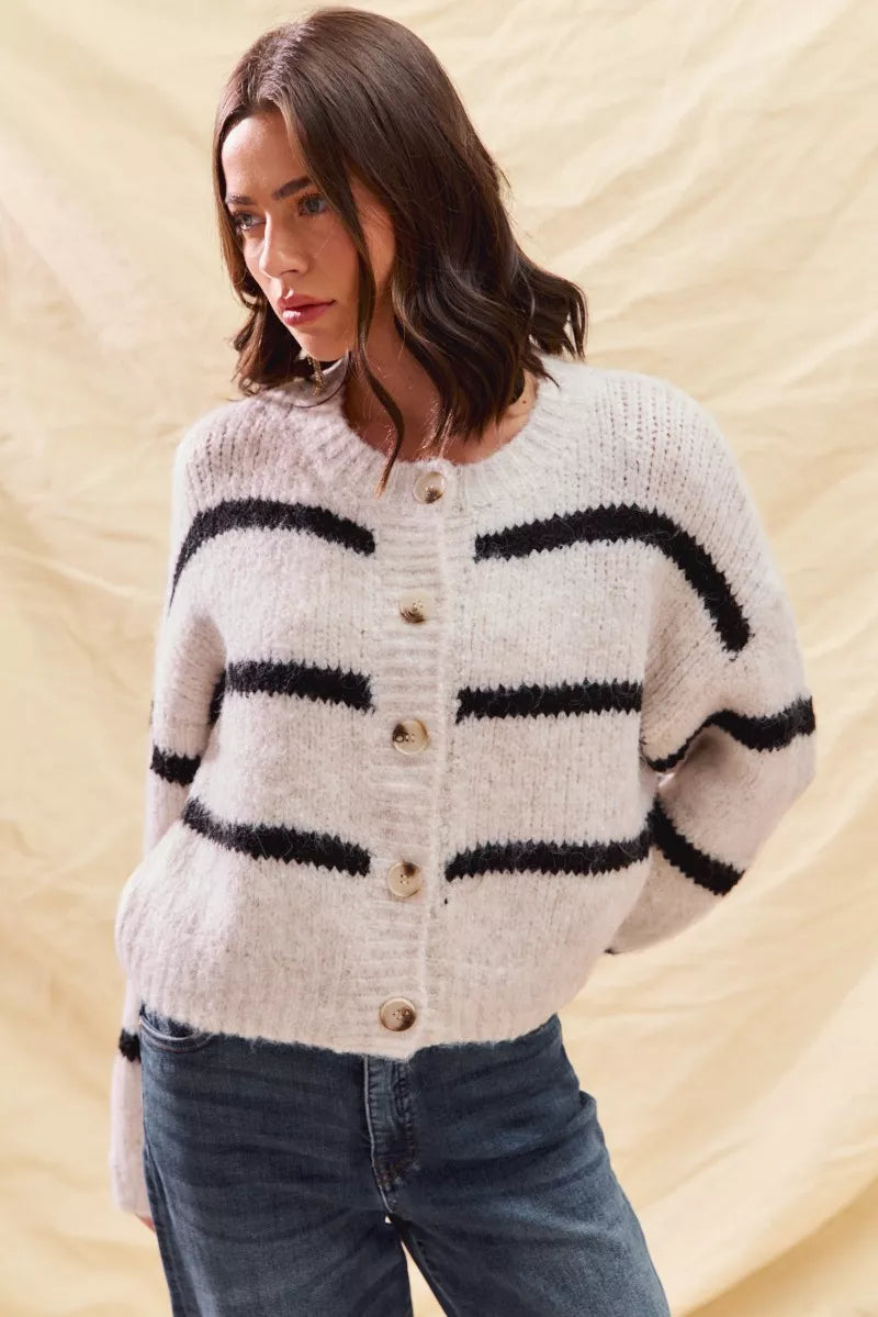 Etoile oversized knit cardigan additional view 14