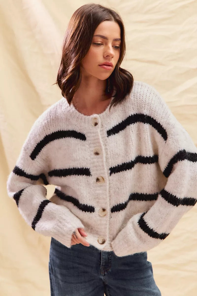 Etoile oversized knit cardigan additional view 12