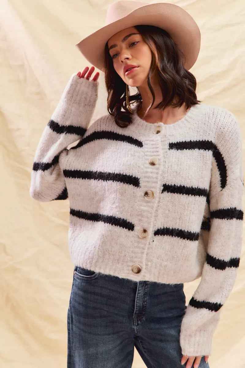 Etoile | Women's White Oversized Knit Cardigan