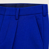 Abram suit detail