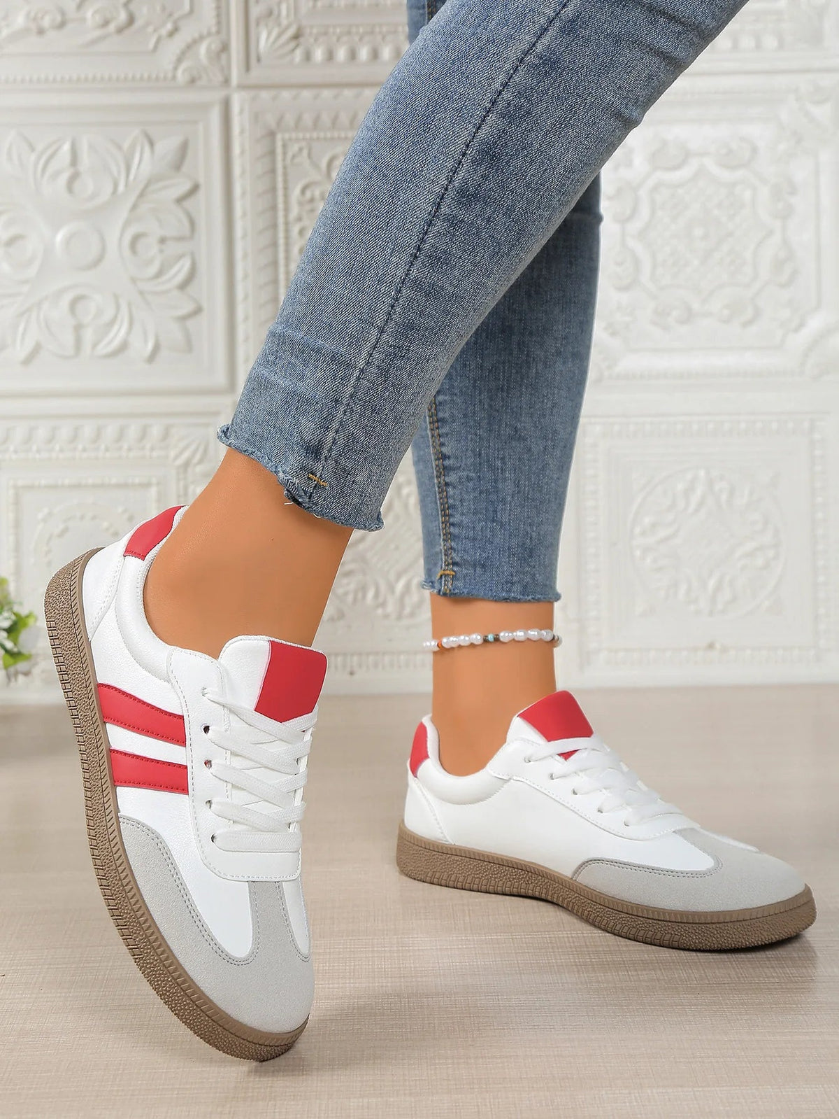 Rosamund orthopedic sneakers worn detail