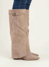 Briony boots pointed toe detail
