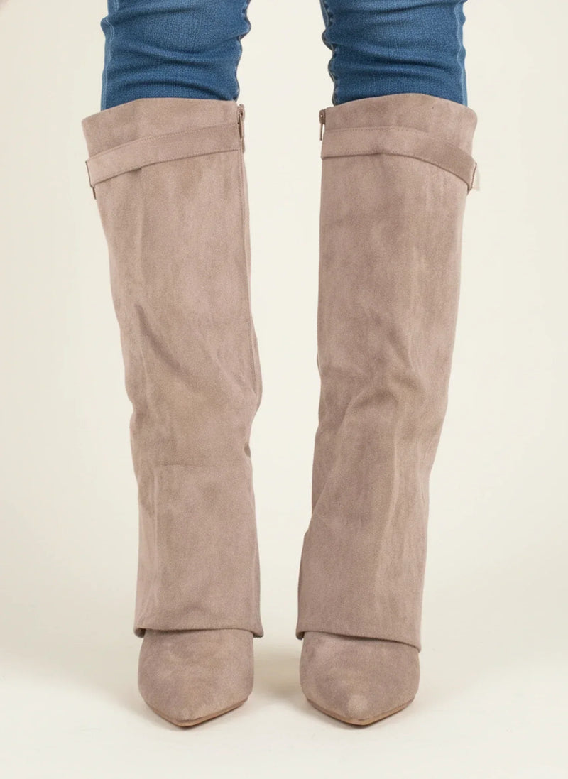 Briony boots block heel detail