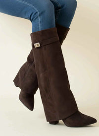 Briony boots in Brown