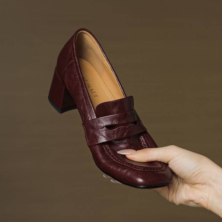 Camellia loafers detail view 6