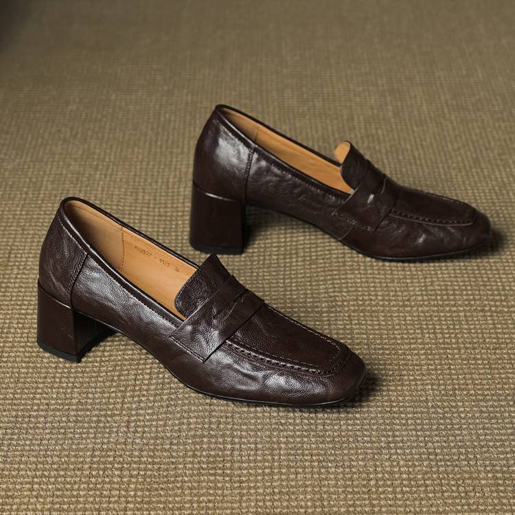 Camellia loafers in Brown