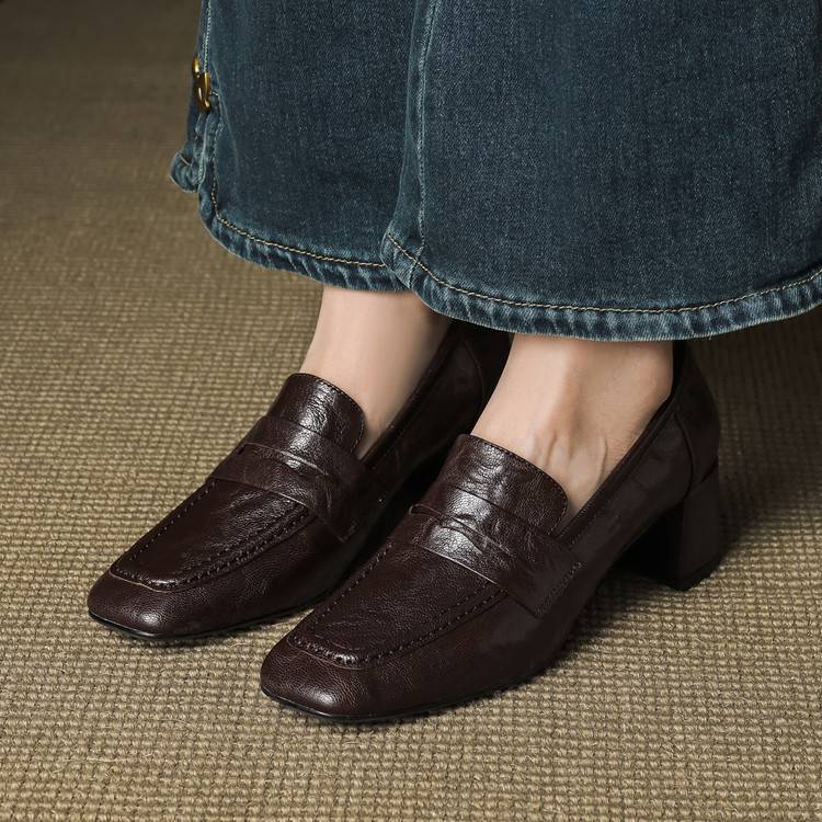 Camellia loafers detail view 15